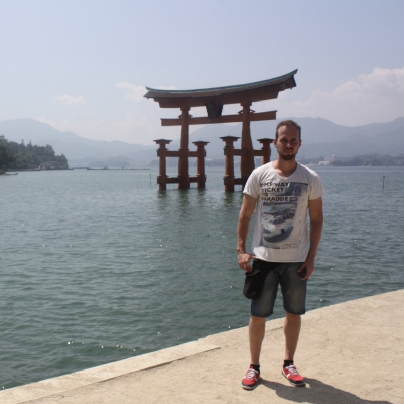 Gran torii flotante de Miyajima