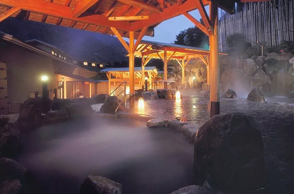 Sauna volcánica en Hakone - Onsen